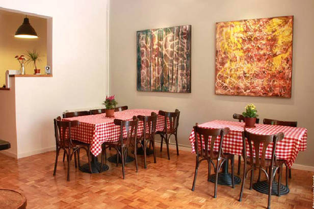 casa consell dining room