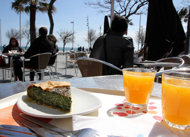 sunny terraces Buenas Migas Barceloneta