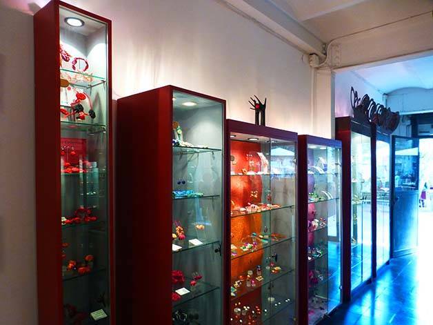 Locura cotidiana: a jewellery store for original handmade designs