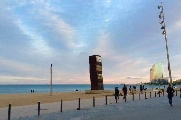 Barceloneta running in Barcelona