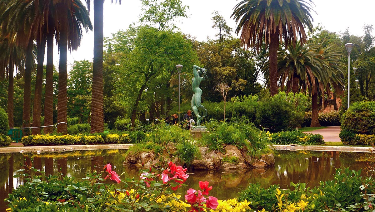 barcelona park picnic