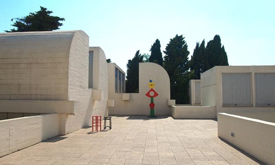 miro museum barcelona outside