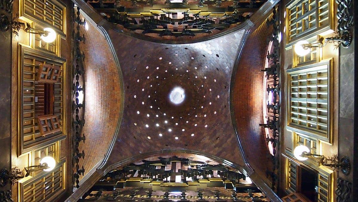 palau guell ceiling