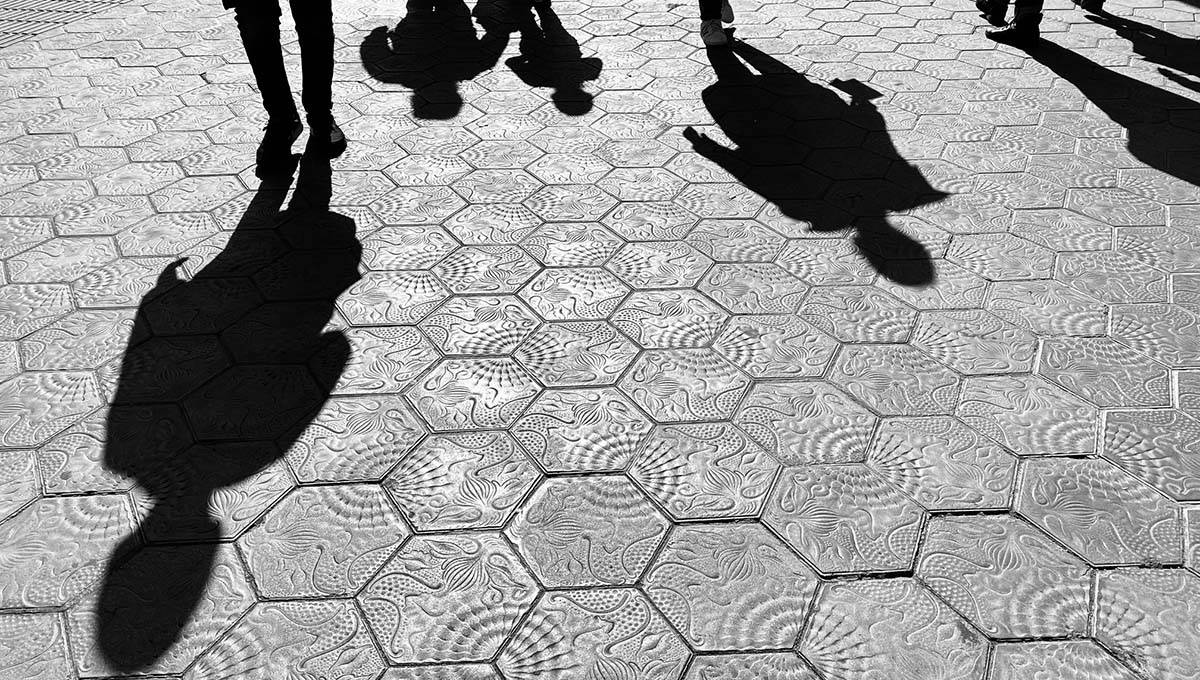 shadows passeig de gracia